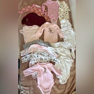 ❌SOLD❌Adorable Baby Onesies Variety. Set of 17. For Baby Girl 0-3 months